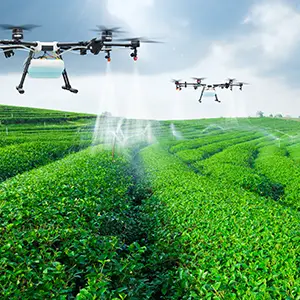 Drones agrícolas en acción durante el evento del Proyecto OPRID en la Red Circular Fab.