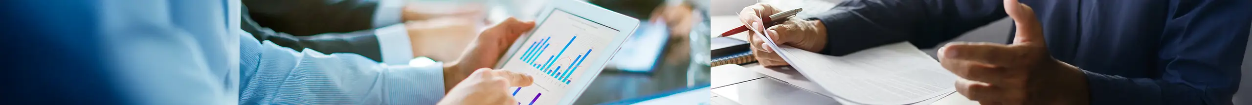 Persona analizando gráficos en una tablet y documentos, representando la gestión de riesgos y el cumplimiento normativo.